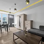 Appartement 11th Floor Center - 57m2, Two Bedrooms - By Rentujemy