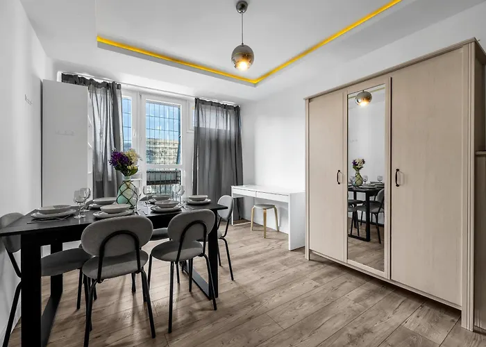 11th Floor Center - 57m2, Two Bedrooms - By Rentujemy