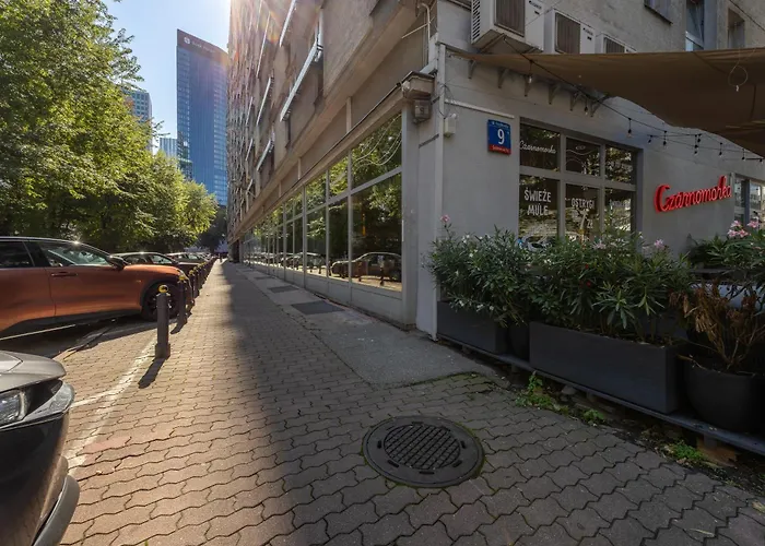 11th Floor Center - 57m2, Two Bedrooms - By Rentujemy Apartament Warszawa