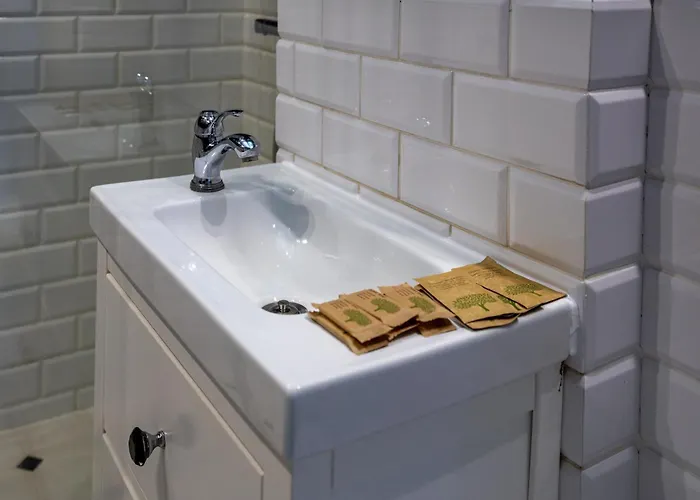 11th Floor Center - 57m2, Two Bedrooms - By Rentujemy Daire