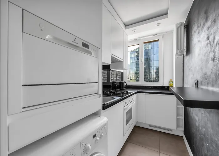 11th Floor Center - 57m2, Two Bedrooms - By Rentujemy